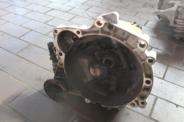 Foto: SCHALTGETRIEBE 5-GANG CEF eines Seat Ibiza 1.6i CLX