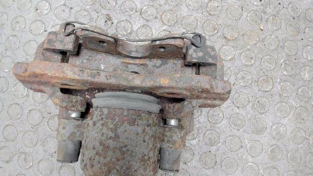Foto: BREMSSATTEL VORN LINKS eines Ford Scorpio Turnier CLX