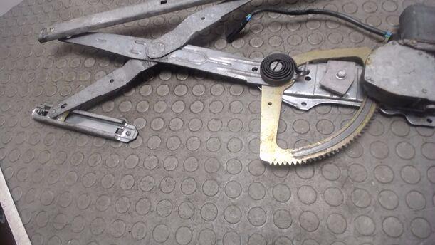 Foto: FENSTERHEBER VORN LINKS eines Ford Scorpio Turnier CLX
