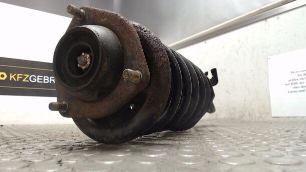 Foto: FEDERBEIN VORN RECHTS eines Nissan Primera Traveller 2.0 SLX