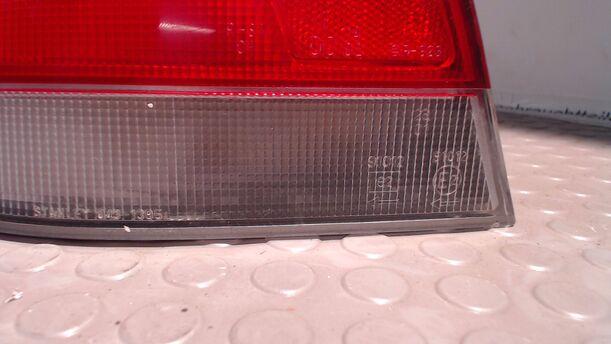 Foto: HECKLEUCHTE / RÜCKLEUCHTE LINKS eines Mazda 626 1.9i LX