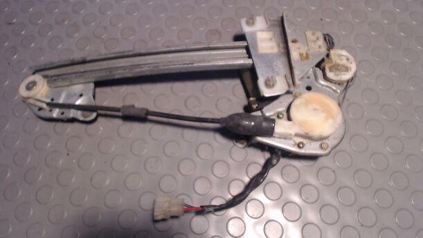 Foto: FENSTERHEBER ELEKTR HINTEN LINKS eines Mazda 626 1.9i GLX