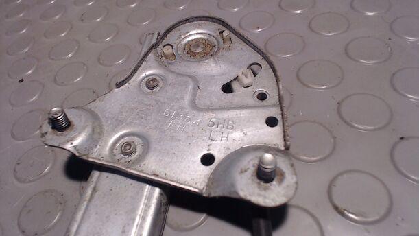 Foto: FENSTERHEBER ELEKTR HINTEN LINKS eines Mazda 626 1.9i GLX