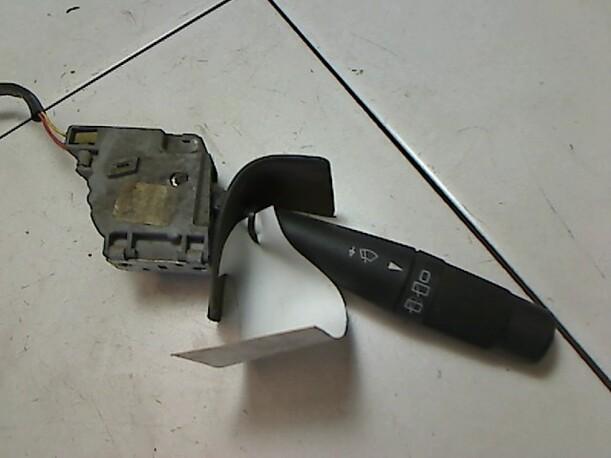 Foto: WISCHERSCHALTER eines Peugeot 405 Break GRI