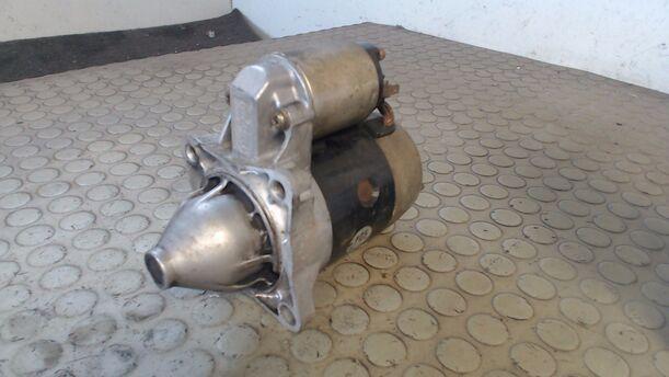 Foto: ANLASSER / STARTER eines Mazda 323 P 1.4