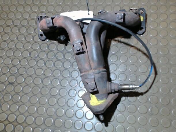 Foto: AUSPUFFKRÜMMER eines Mazda 323 P 1.4