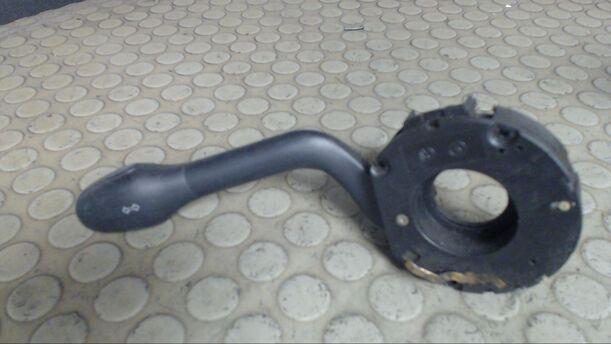 Foto: BLINK-/KOMBISCHALTER eines VW Polo 60 SDI