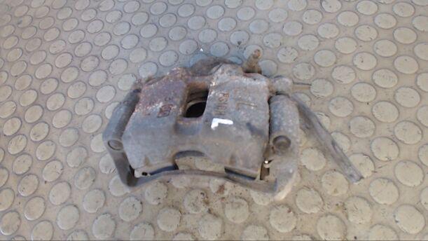 Foto: BREMSSATTEL VORN LINKS eines Mitsubishi Colt 1600