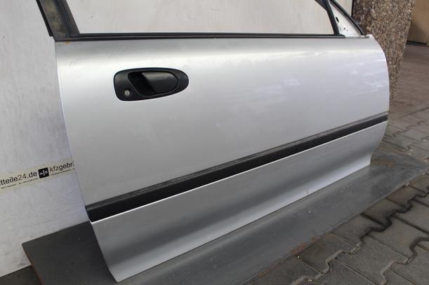 Foto: TÜR VORNE RECHTS eines Honda Civic 1.3