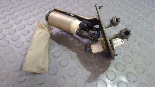 Foto: KRAFTSTOFFPUMPE eines Mazda 626 1.9i Njoy