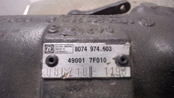 Foto: SERVOLENKUNG eines Nissan Terrano II 2.7 TDi
