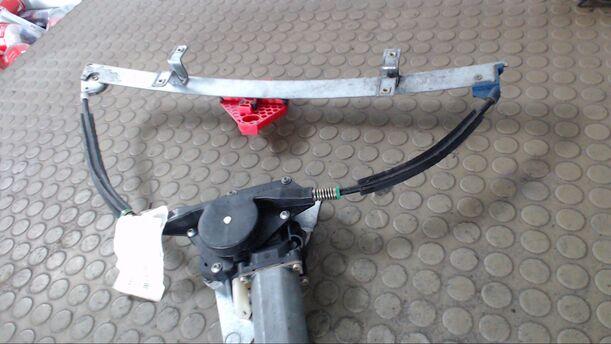 Foto: FENSTERHEBER ELEKTR. VORN RECHTS eines Ford Mondeo Turnier CL