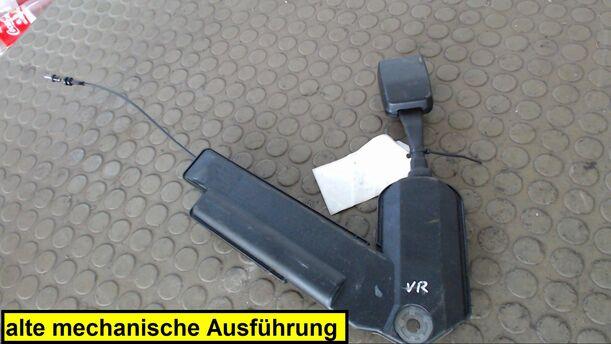 Foto: GURTSTRAFFER VORN RECHTS eines Ford Mondeo Turnier CL