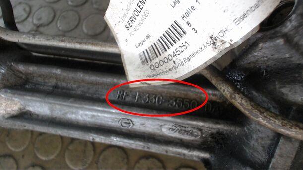 Foto: SERVOLENKUNG eines Ford Mondeo Turnier CL
