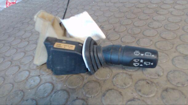 Foto: SCHEIBENWISCHERSCHALTER eines Ford Mondeo Turnier CL