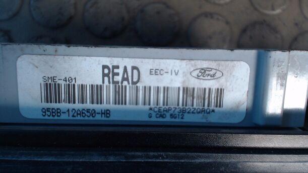 Foto: EINSPRITZSTEUERGERÄT eines Ford Mondeo Turnier CL