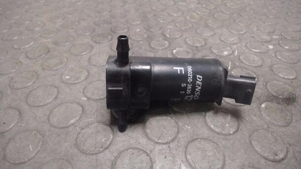 Foto: SCHEIBENWASCHPUMPE ( DENSO ) eines Saab 9-3 2.0i Turbo CL