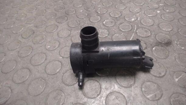Foto: SCHEIBENWASCHPUMPE ( DENSO ) eines Saab 9-3 2.0i Turbo CL