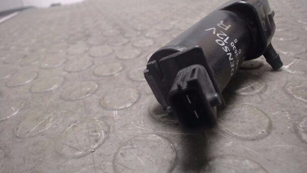 Foto: SCHEIBENWASCHPUMPE ( DENSO ) eines Saab 9-3 2.0i Turbo CL