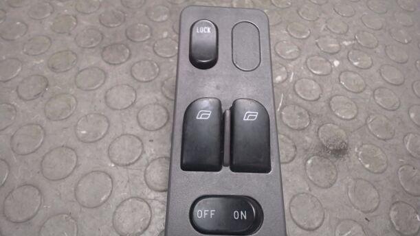 Foto: FENSTERHEBERSCHALTER eines Saab 9-3 2.0i Turbo