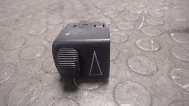 Foto: SCHALTER LICHTSTÄRKE ANZEIGEINSTRUMENT eines Saab 9-3 2.0i Turbo