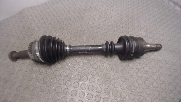 Foto: ANTRIEBSWELLE LINKS eines Saab 9-3 2.0i Turbo