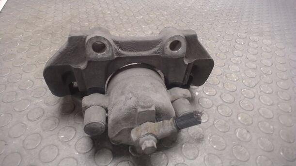 Foto: BREMSSATTEL VORN LINKS eines Saab 9-3 2.0i Turbo