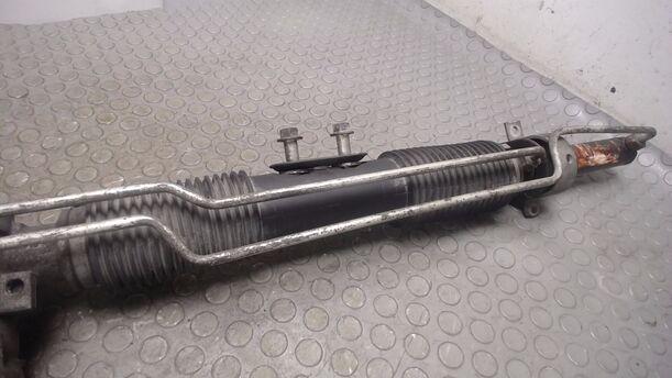 Foto: SERVOLENKUNG eines Saab 9-3 2.0i Turbo