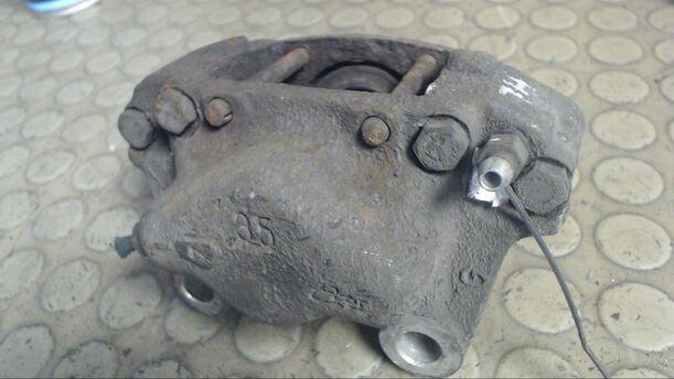 Foto: BREMSSATTEL HINTEN LINKS eines Saab 9-3 2.0i Turbo