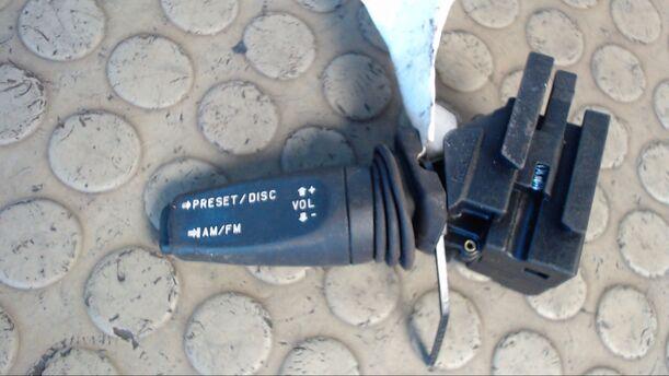 Foto: SCHALTER AUDIO eines Ford Scorpio 24V