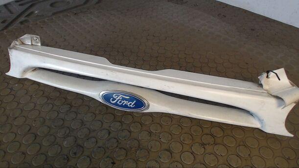 Foto: KÜHLERGRILL eines Ford Mondeo Turnier