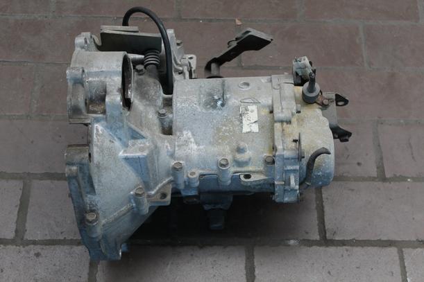 Foto: SCHALTGETRIEBE 5-GANG (ungeprüft) eines Daihatsu Cuore
