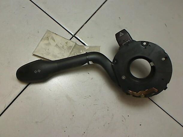 Foto: BLINKSCHALTER/KOMBISCHALTER L eines Seat Cordoba 1.6i