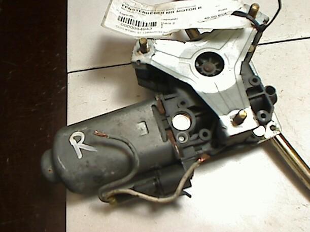 Foto: FENSTERHEBER ELEKTR. VORN RECHTS (2/3-TÜRER) eines Renault Clio