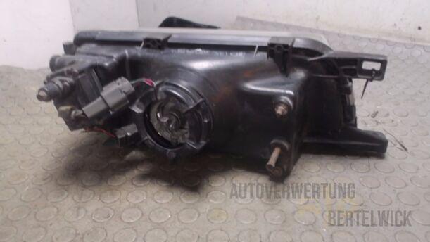 Foto: SCHEINWERFER LINKS eines Nissan Sunny Traveller s