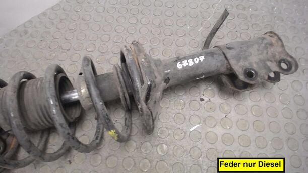 Foto: FEDERBEIN VORN LINKS eines Nissan Sunny Traveller s