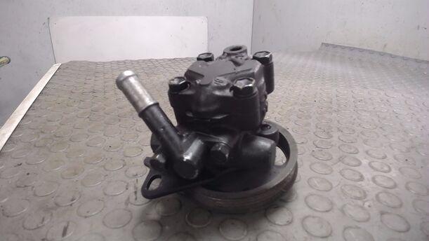 Foto: LENKGETRIEBEPUMPE eines Nissan Almera 1.4