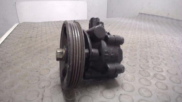 Foto: LENKGETRIEBEPUMPE eines Nissan Almera 1.4