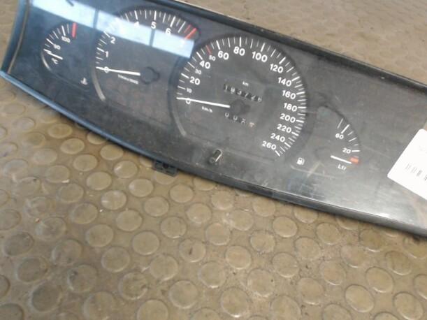Foto: TACHOEINHEIT eines Opel Omega Caravan