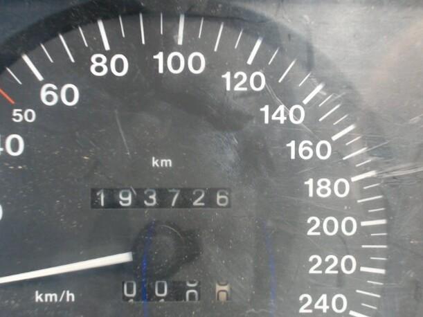 Foto: TACHOEINHEIT eines Opel Omega Caravan