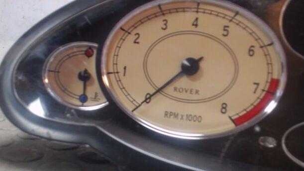 Foto: TACHOEINHEIT eines Rover 75 2.0 V6