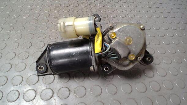 Foto: SCHEIBENWISCHERMOTOR VORN eines Subaru Impreza 2.0 4WD