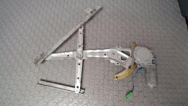 Foto: FENSTERHEBER ELEKTRISCH VORN RECHTS ( 4/5 TÜRER ) eines Subaru Impreza 2.0 4WD