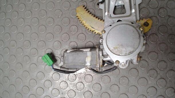 Foto: FENSTERHEBER ELEKTRISCH HINTEN LINKS eines Subaru Impreza 2.0 4WD