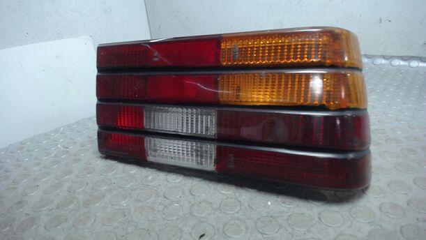 Foto: HECKLEUCHTE / RÜCKLICHT RECHTS eines OPEL ASCONA C CC