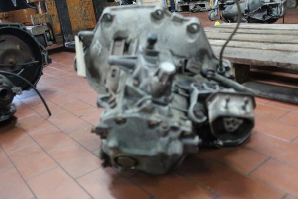 Foto: SCHALTGETRIEBE 4-GANG eines OPEL ASCONA C CC
