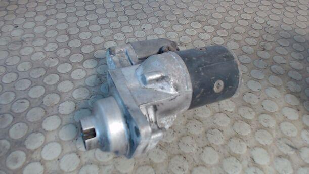 Foto: ANLASSER / STARTER HITACHI eines NISSAN SUNNY 1,5