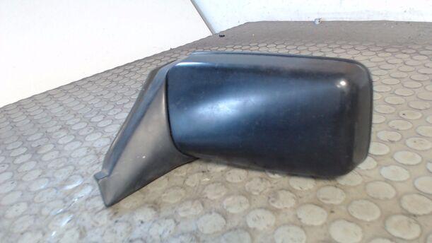 Foto: AUSSENSPIEGEL MECH. INNENVERSTB. LINKS eines NISSAN SUNNY 1,5
