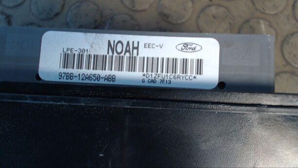 Foto: EINSPRITZSTEUERGERÄT eines Ford Mondeo Turnier 16V