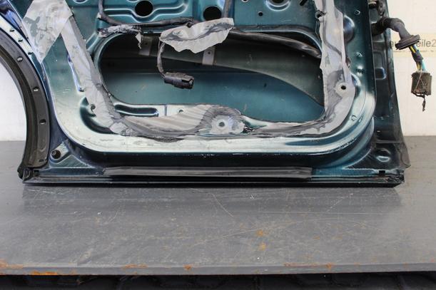 Foto: TÜR HINTEN LINKS eines Hyundai Lantra 1.5i
